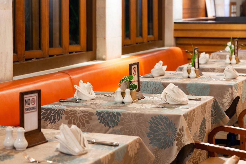 Seaview Patong Hotel - Sha Plus Экстерьер фото
