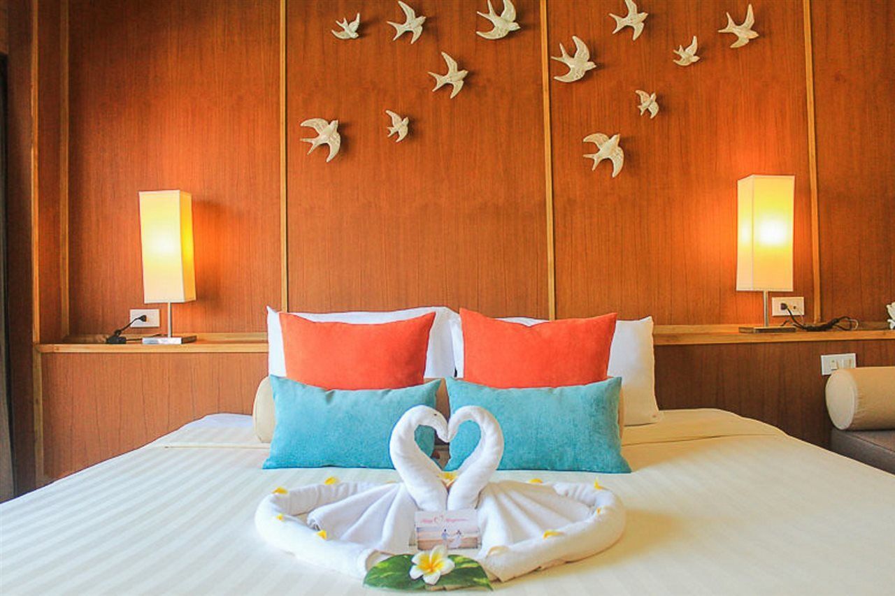 Seaview Patong Hotel - Sha Plus Экстерьер фото