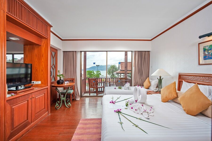 Seaview Patong Hotel - Sha Plus Экстерьер фото